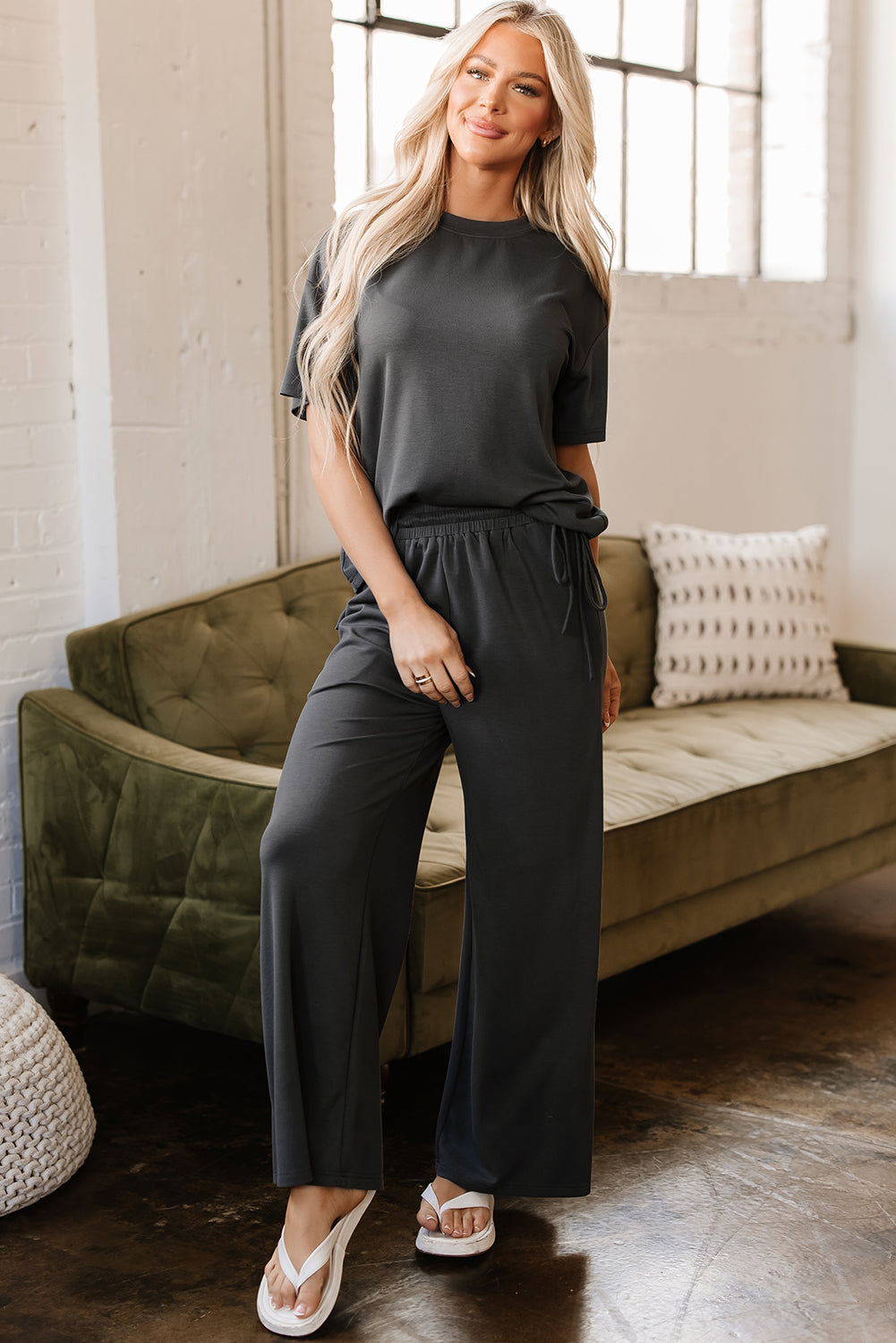 Black set | Wide pants + short-sleeved top