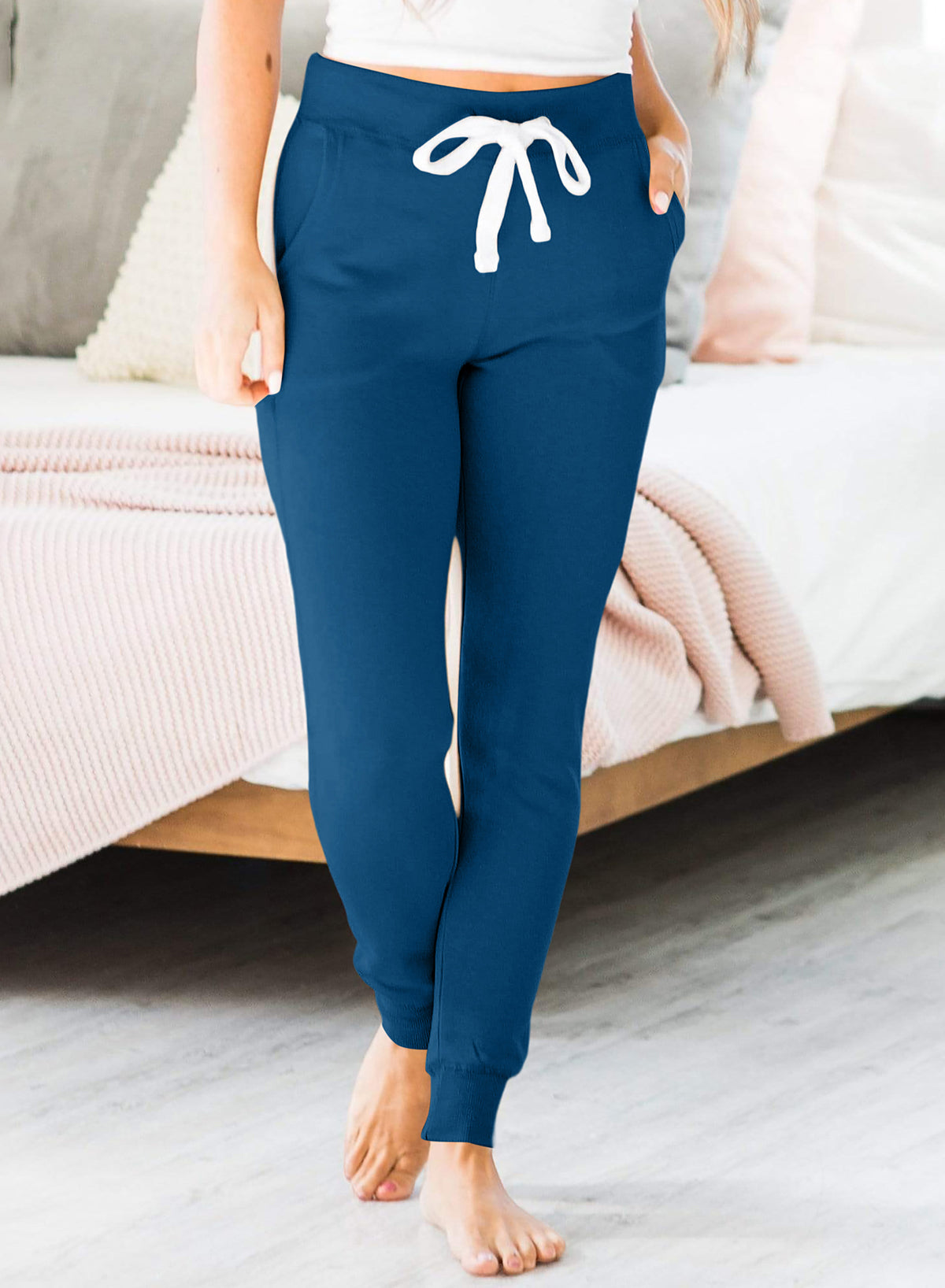 Black skinny joggers | With pockets | For women