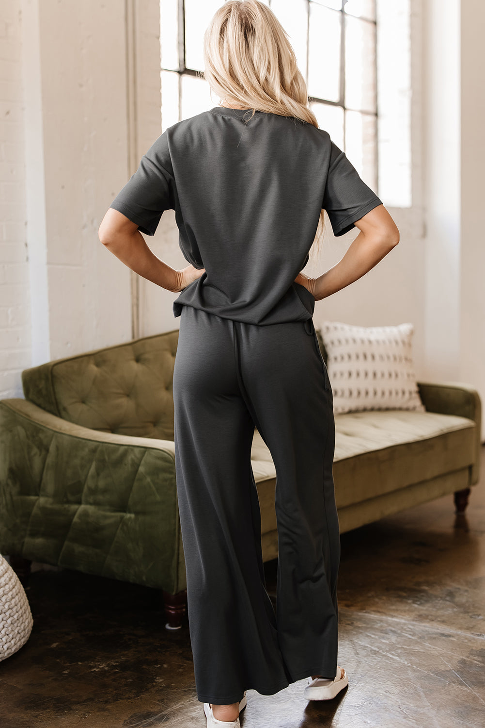 Black set | Wide pants + short-sleeved top