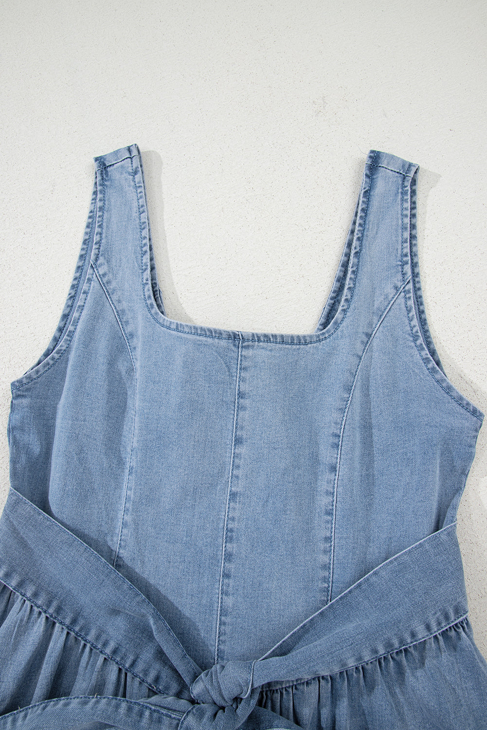 Robe trapèze bleue en jean "Ségolène" | Sans manches | Avec nœud papillon