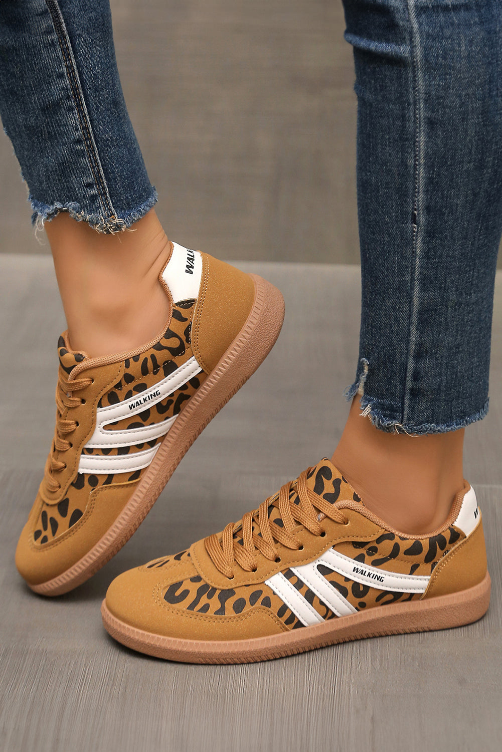 "Khadidiatou" leopard print low-top sneakers