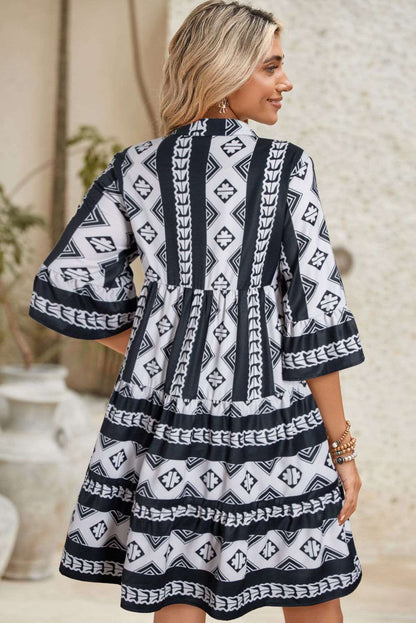 Black Abstract Print Bell Sleeve V Neck Boho Dress - ELLEsinil - 