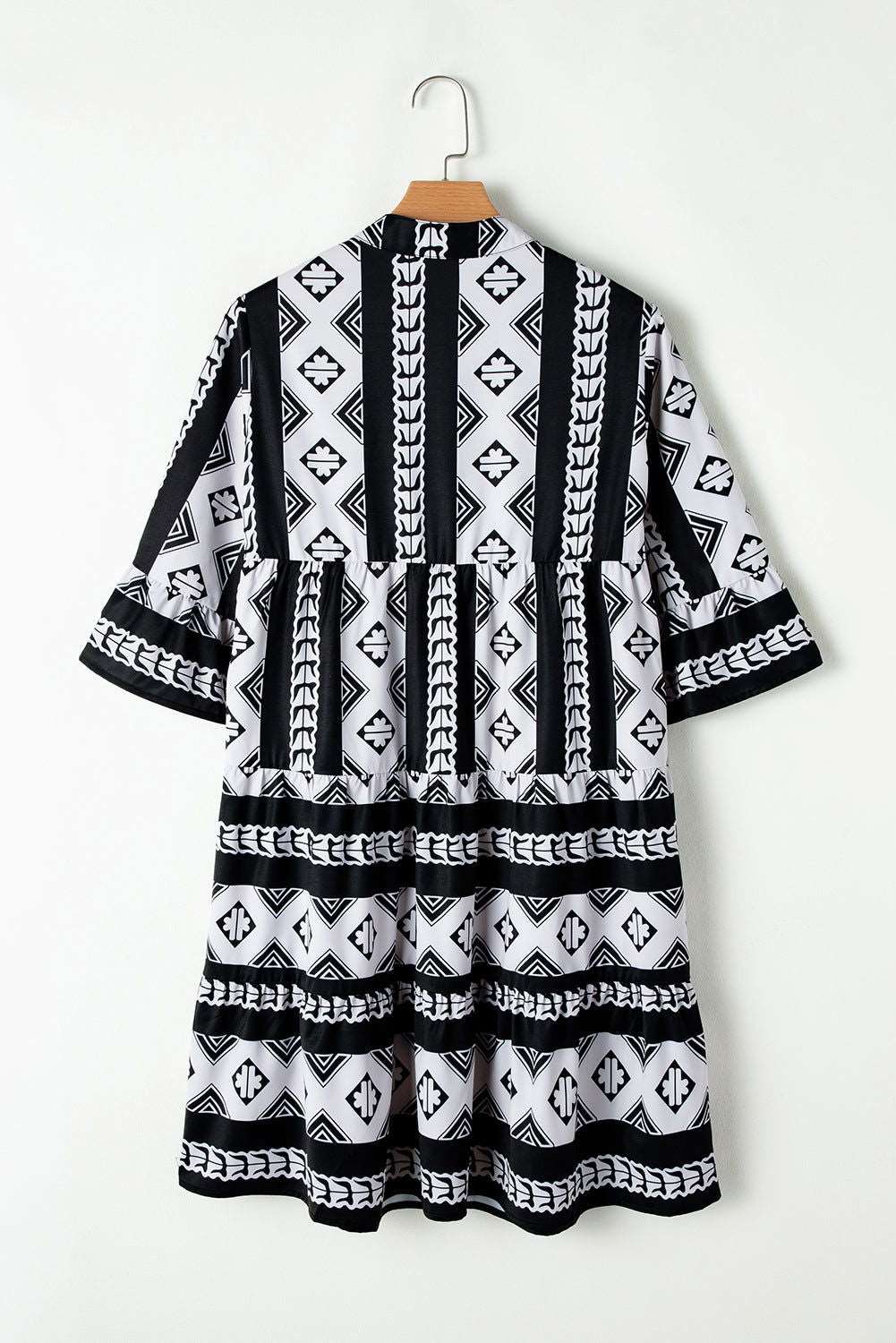Black Abstract Print Bell Sleeve V Neck Boho Dress - ELLEsinil - 