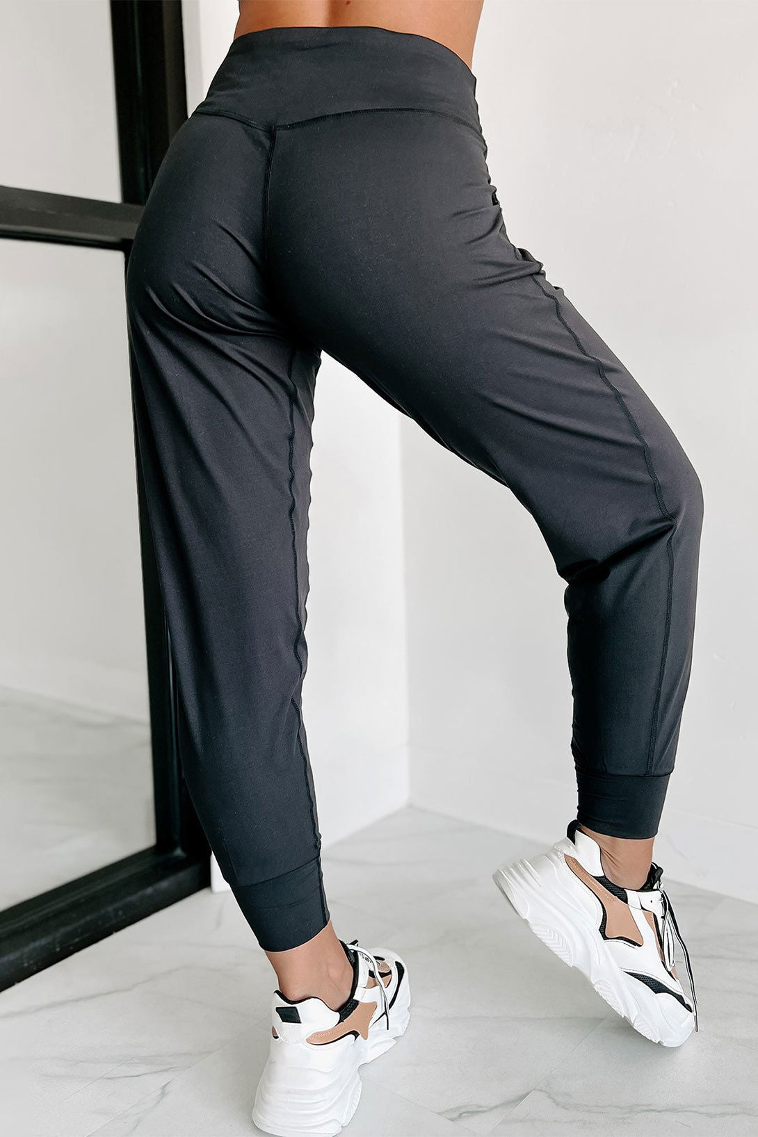 Black Exposed Seam High Waist Pocketed Joggers - ELLEsinil - 