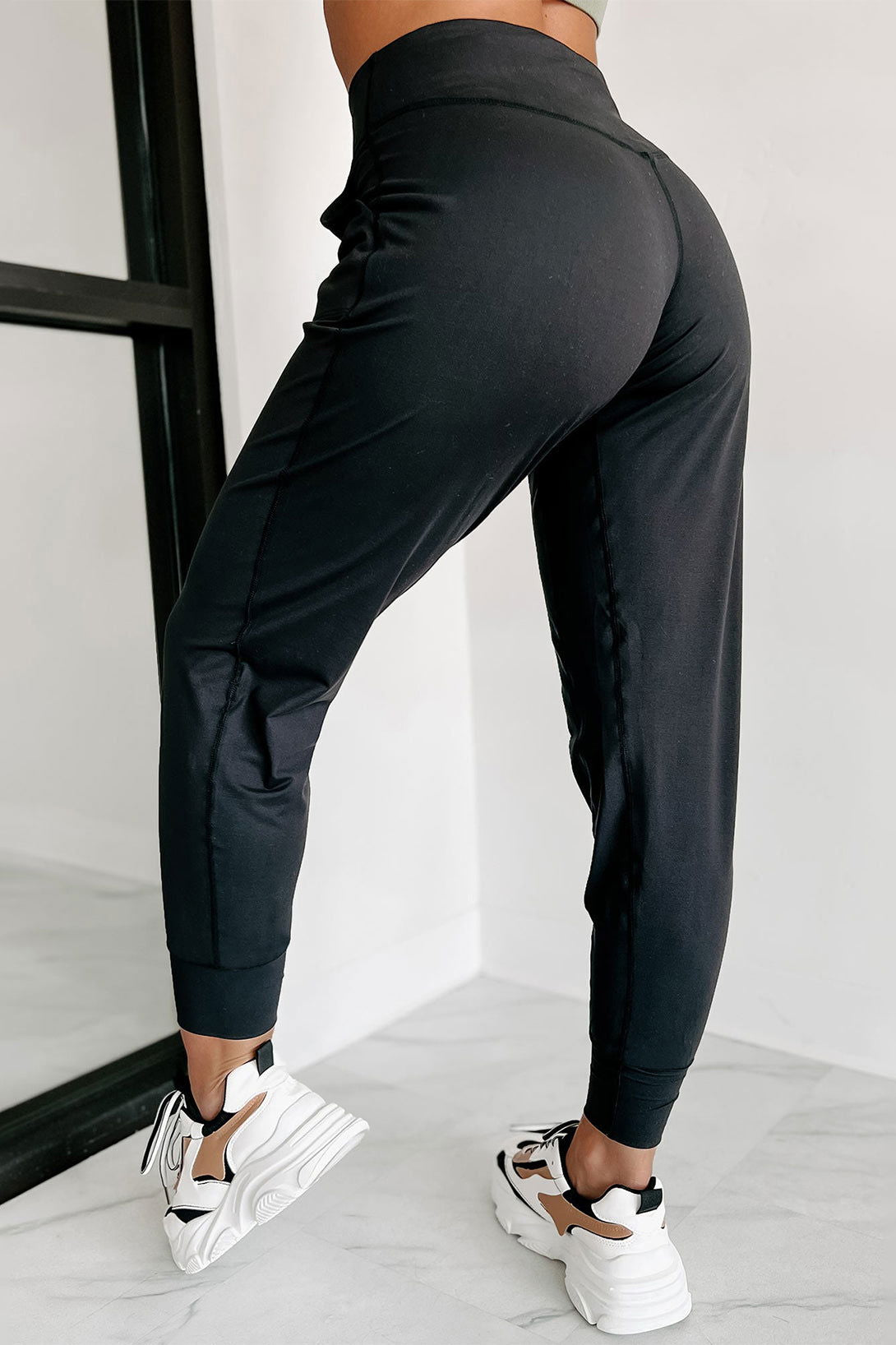 Black Exposed Seam High Waist Pocketed Joggers - ELLEsinil - 