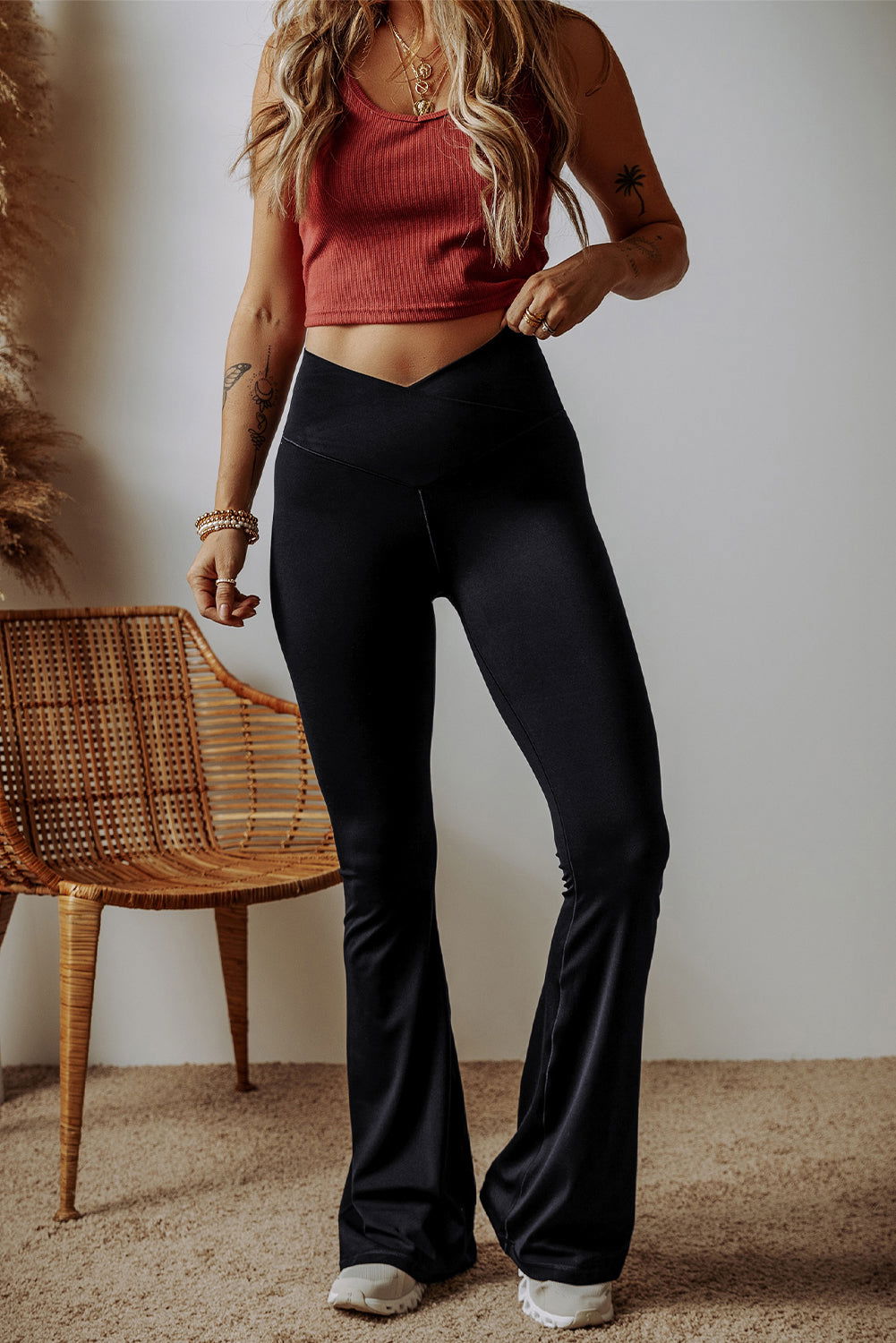 Black V Shape High Waist Flared Leggings - ELLEsinil - 