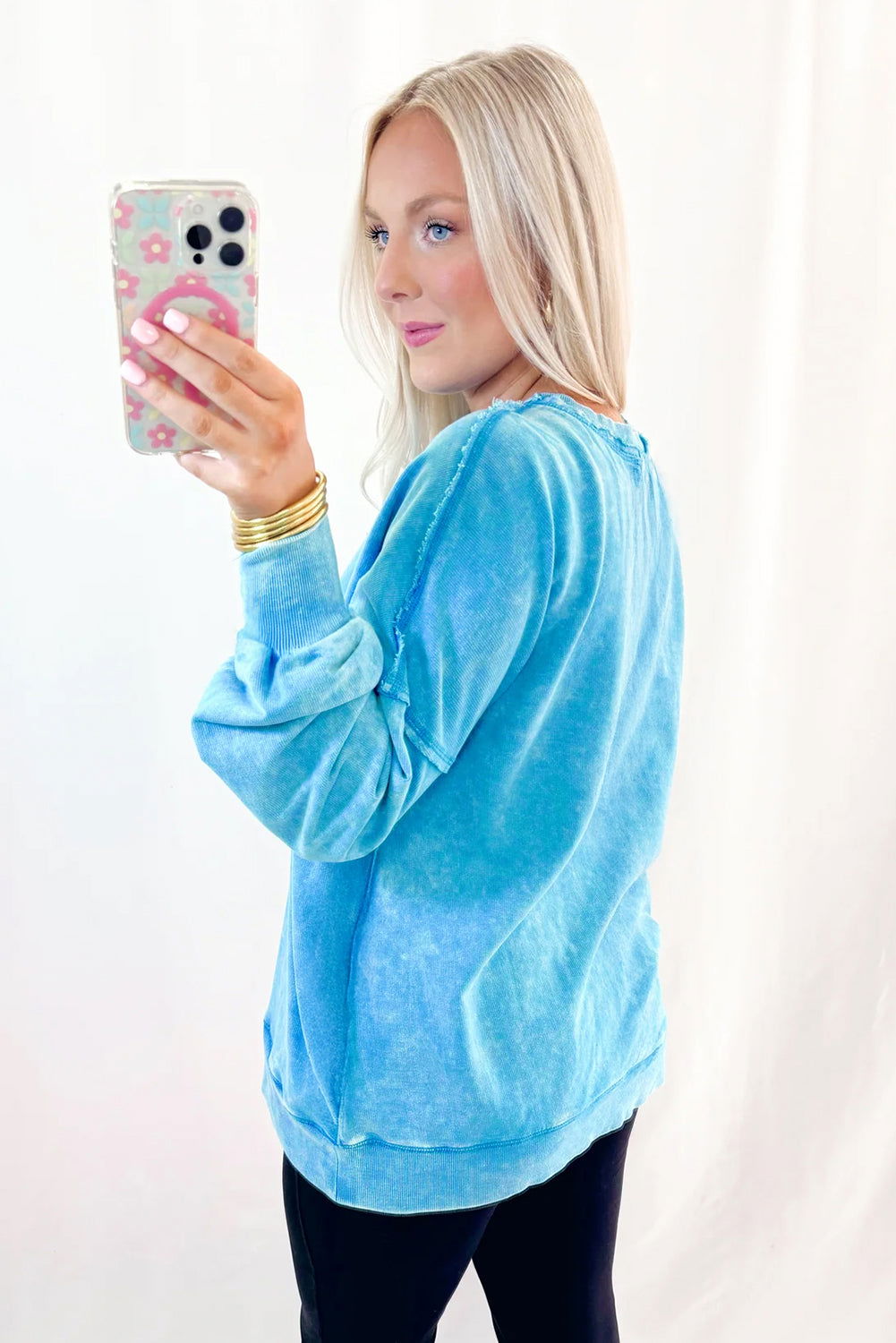 Blue Acid Washed Pocket Pullover Sweatshirt - ELLEsinil