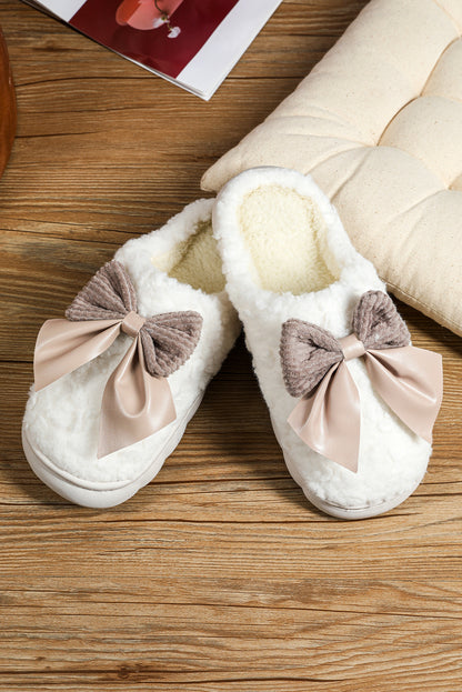 Pantoufles blanches à noeud de papillon | Pour FEMMES